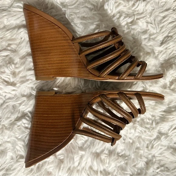 SCHUTZ Tan Strappy Heels - Picture 6 of 7